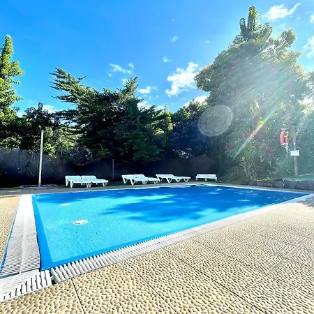 Single Studio E With Wifi, Balcony, Swimming Pools 아파트