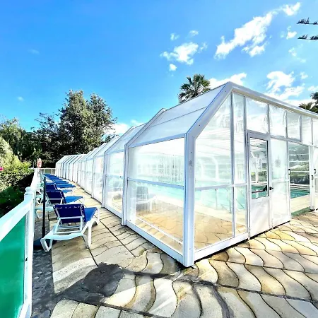 아파트 Single Studio E With Wifi, Balcony, Swimming Pools