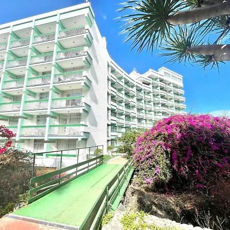 아파트 Single Studio E With Wifi, Balcony, Swimming Pools *