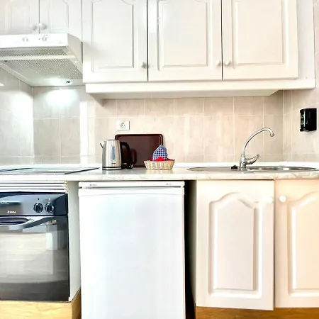 Single Studio E With Wifi, Balcony, Swimming Pools