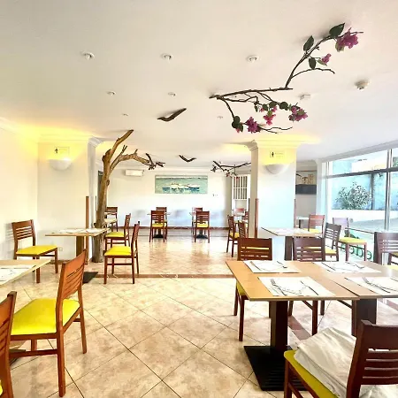 Single Studio E With Wifi, Balcony, Swimming Pools 아파트